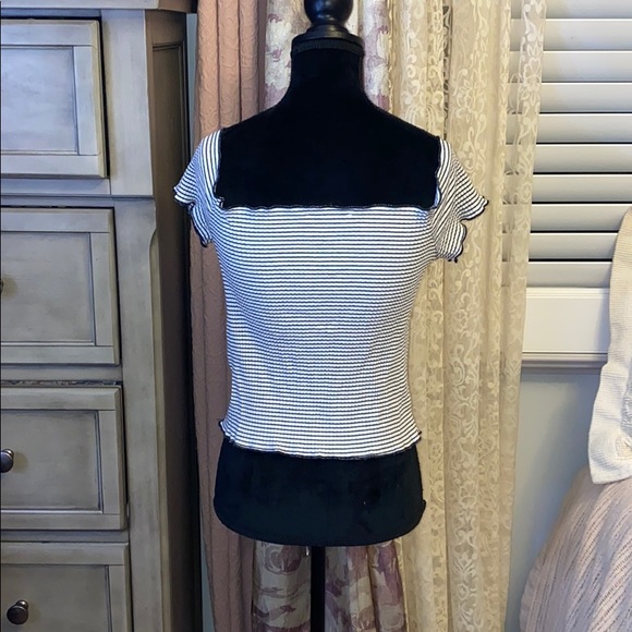 Short Sleeve Shirt - Picture 3 of 6